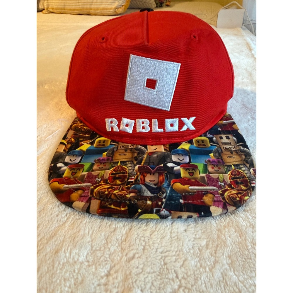 Roblox Youth Snapback Hat Red Character Graphic Print Flat Brim Adjustable Cap